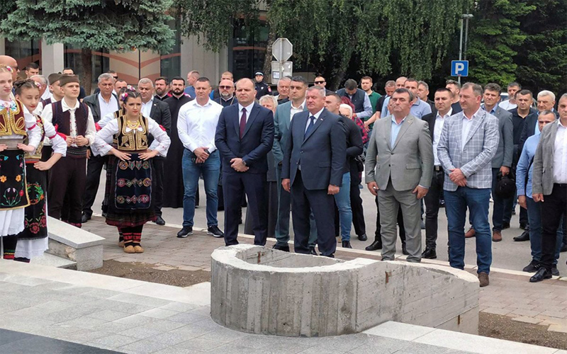 Položeni vijenci za 1.080 boraca VRS