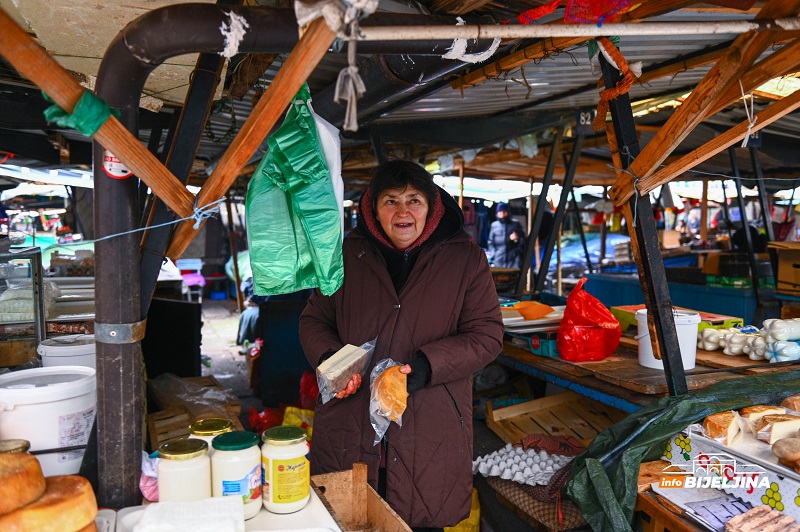 Bijeljina: Tržnica zatvorenog tipa san prodavaca (FOTO)