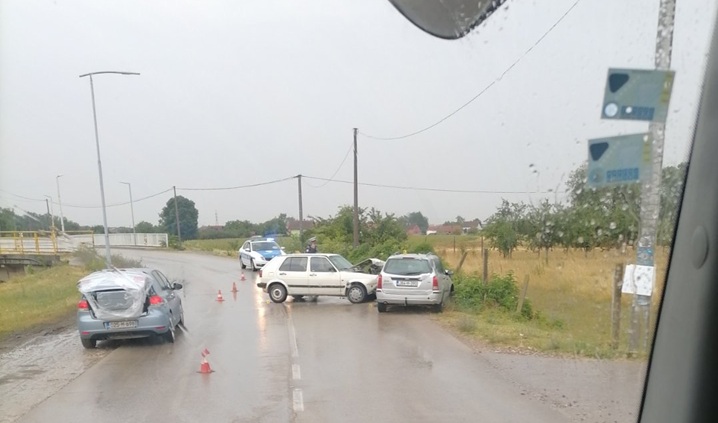 Sudar kod Bijeljine, dvoje prevezeno na Urgentni 