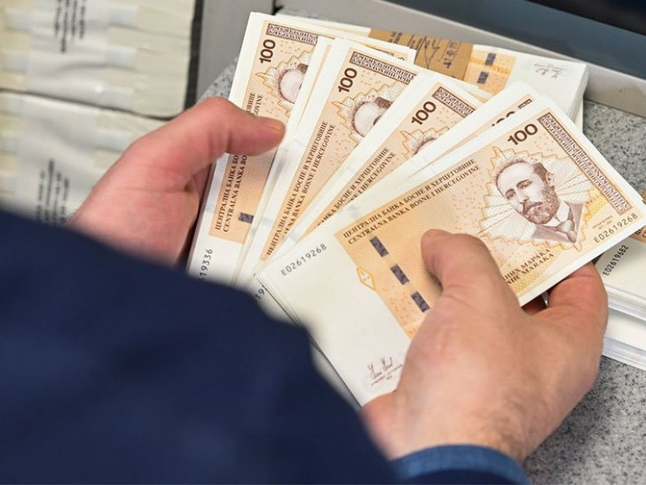 Plate veće, kućni budžeti sve tanji