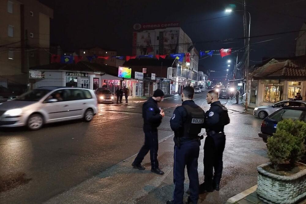 Više od 200 pripadnika kosovske policije ušlo u Severnu Mitrovicu (VIDEO)