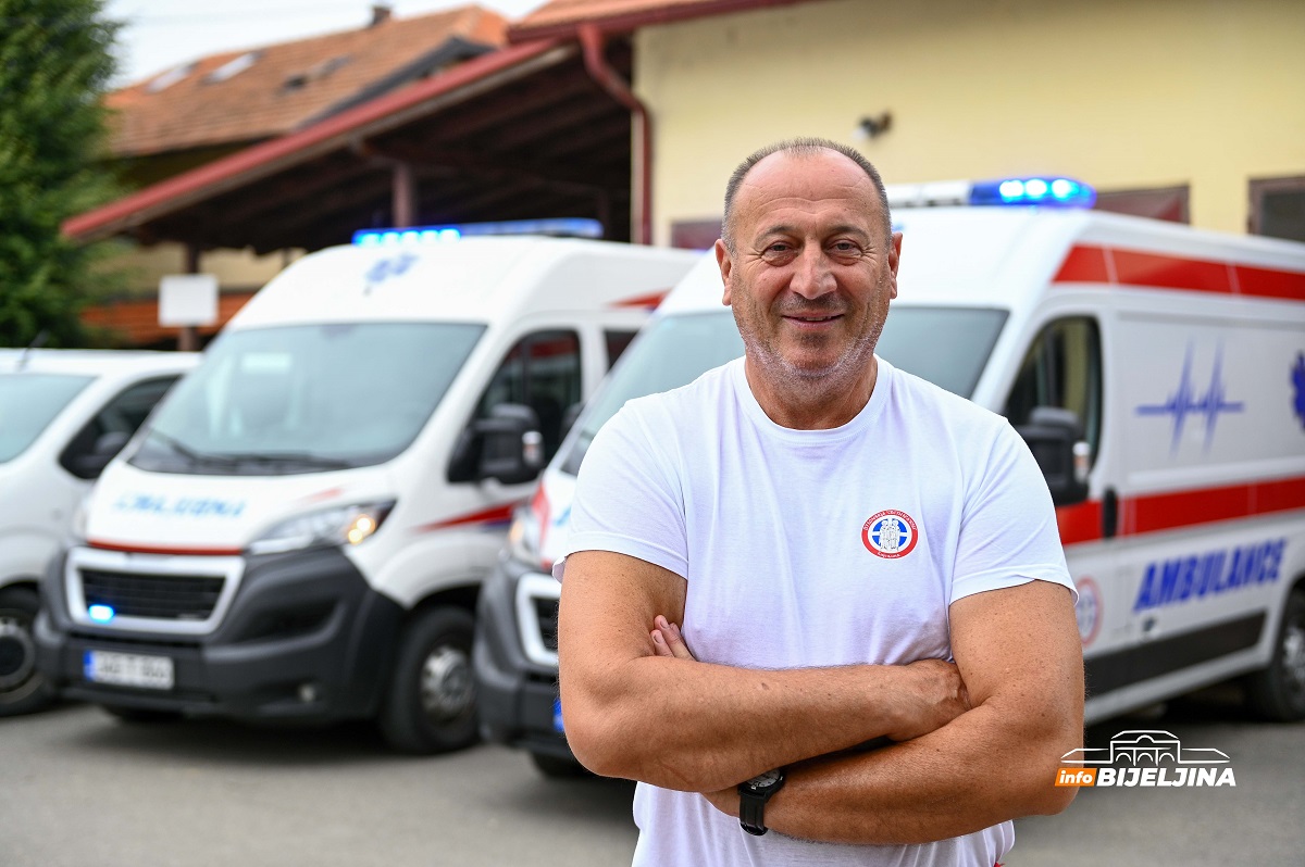 Herojski posao vozača saniteta bijeljinske bolnice: Svaki minut bitan, u Beograd se stizalo i za sat (FOTO)