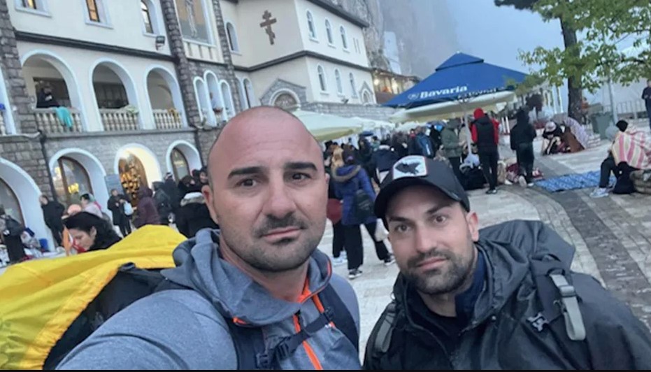 Na trnovitom putu do Ostroga čuvala ih ikona koju su slučajno našli