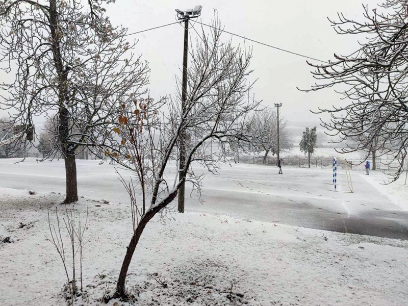 Prvi snijeg se zabijelio u Bijeljini i semberskoj ravnici (FOTO, VIDEO)