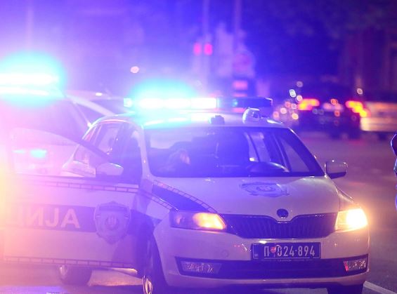 Nezapamćena tragedija: Mladić SKOČIO SA 9. SPRATA nakon što mu je djevojka umrla pred očima