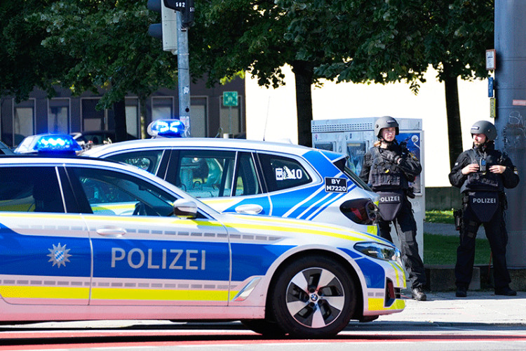 Pucnjava ispred izraelskog konzulata u Minhenu, područje nadlijeću helikopteri i dronovi