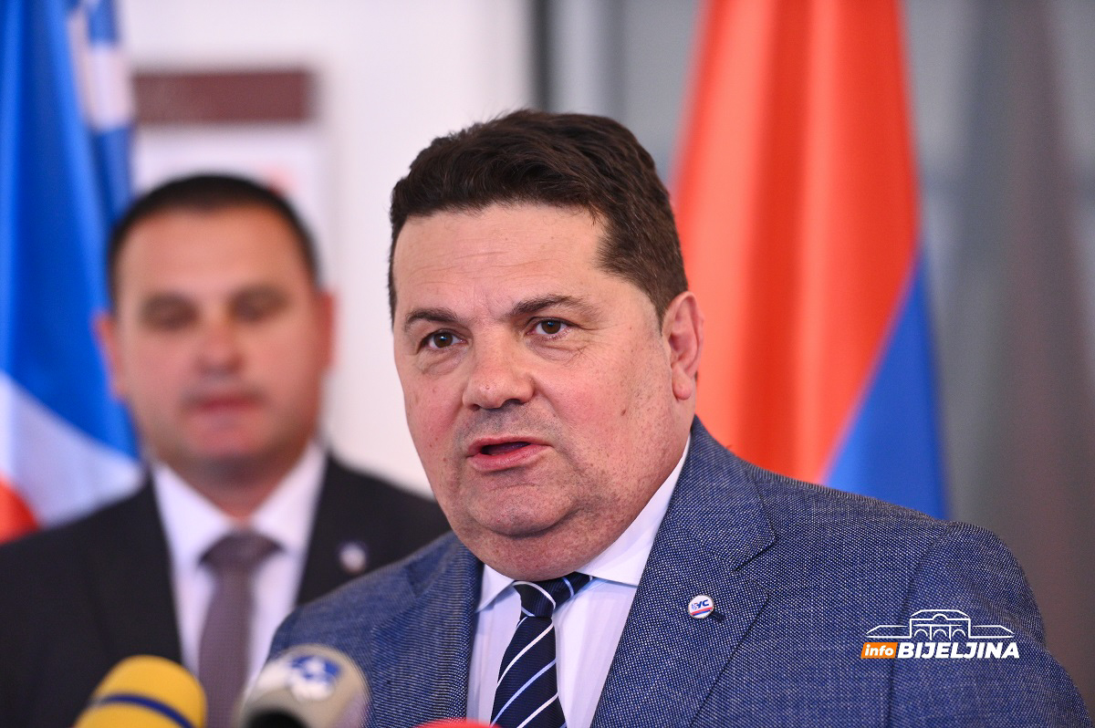 Stevandić: “I Ustavni sud se poput drugih koji ne bi smjeli mješati, uključio u prljavu predizbornu kampanju”