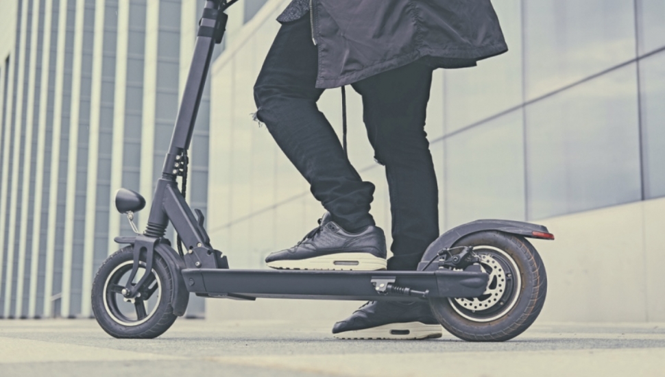 Prvi put u Srpskoj regulisan saobraćaj lakih električnih vozila