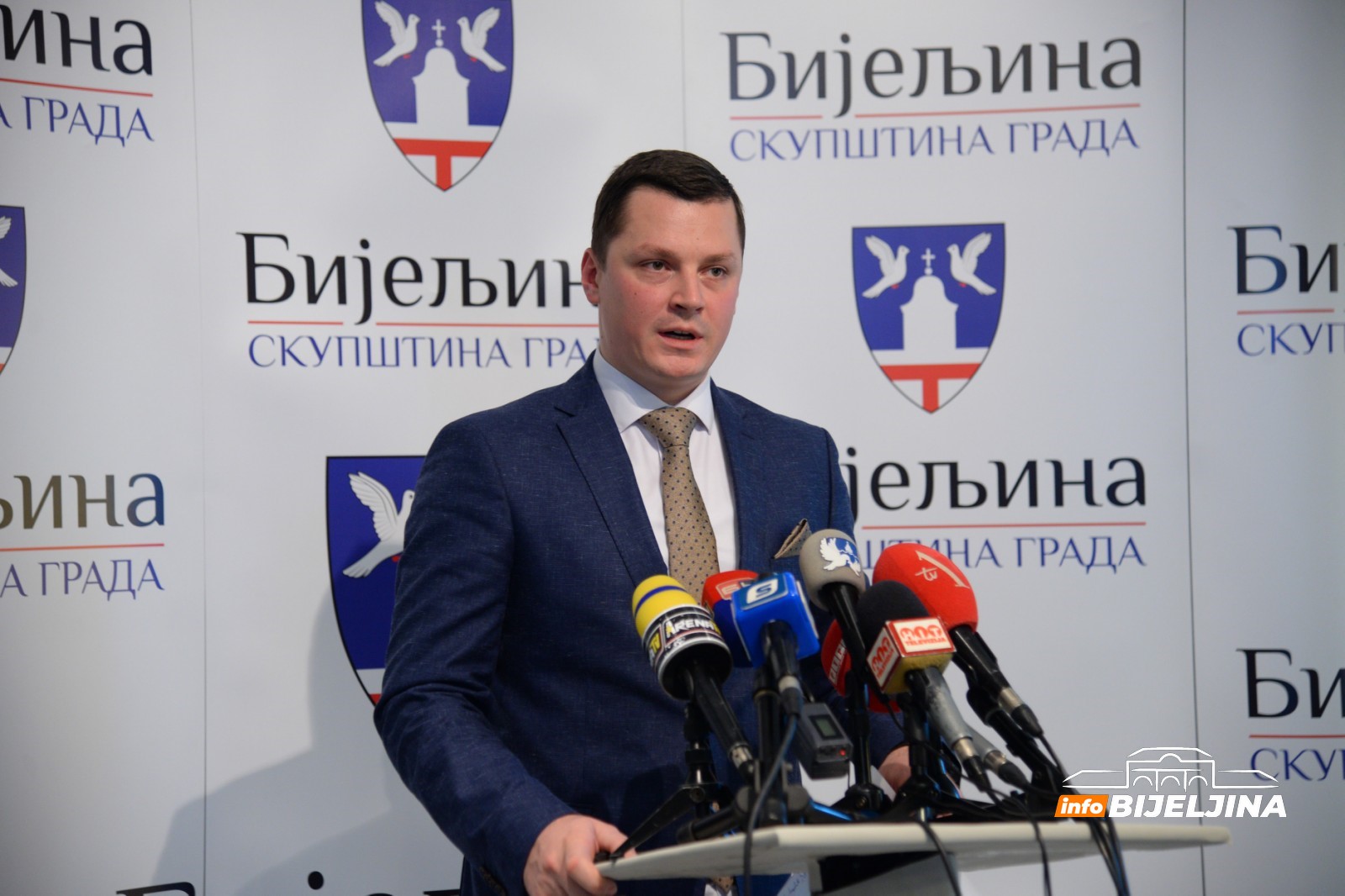 Đurđević: Važno što se u novu godinu ulazi sa usvojenim budžetom (FOTO)