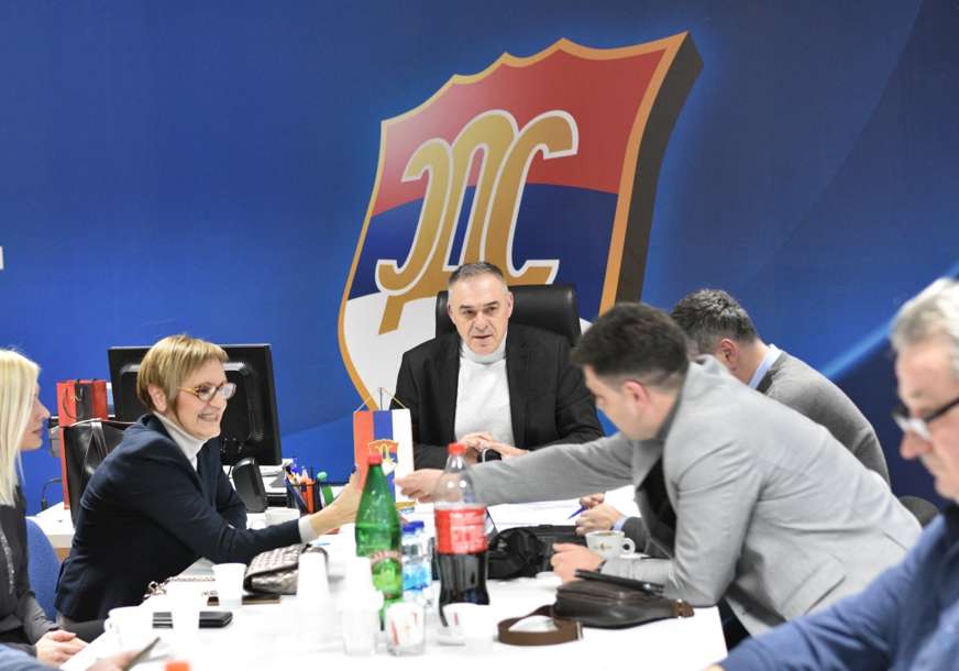 PREŠLI NA DOMEN RS Srpska demokratska stranka ponovo ima internet stranicu