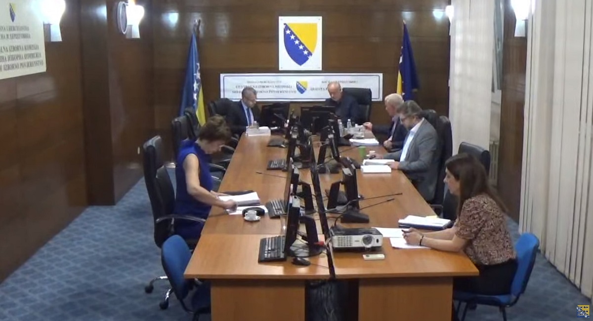 CIK odlučuje o ponovnom brojanju glasova za parlamente sa 75 biračkih mjesta