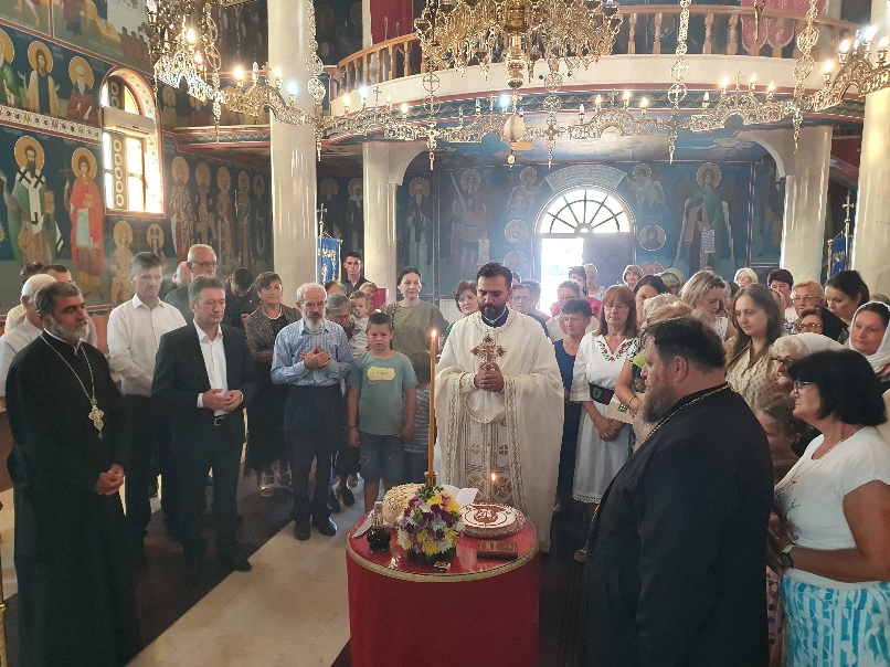 „Zdušna podrška lokalne zajednice“ Kolo srpskih sestara iz Ugljevika obilježilo krsnu slavu