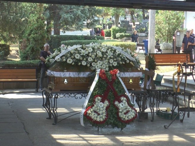 Uz „Pogledaj dom svoj anđele