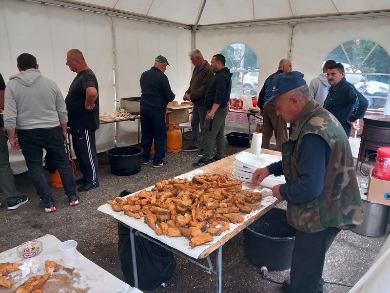 Bijeljina: Pripremili 330 posnih obroka za socijalno ugrožene (FOTO)