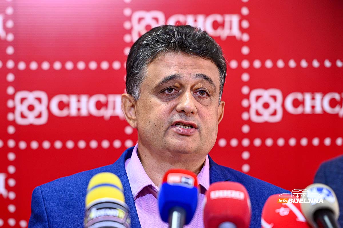 Lazić: Spriječićemo svaki pokušaj manipulacije poljoprivrednicima (FOTO)