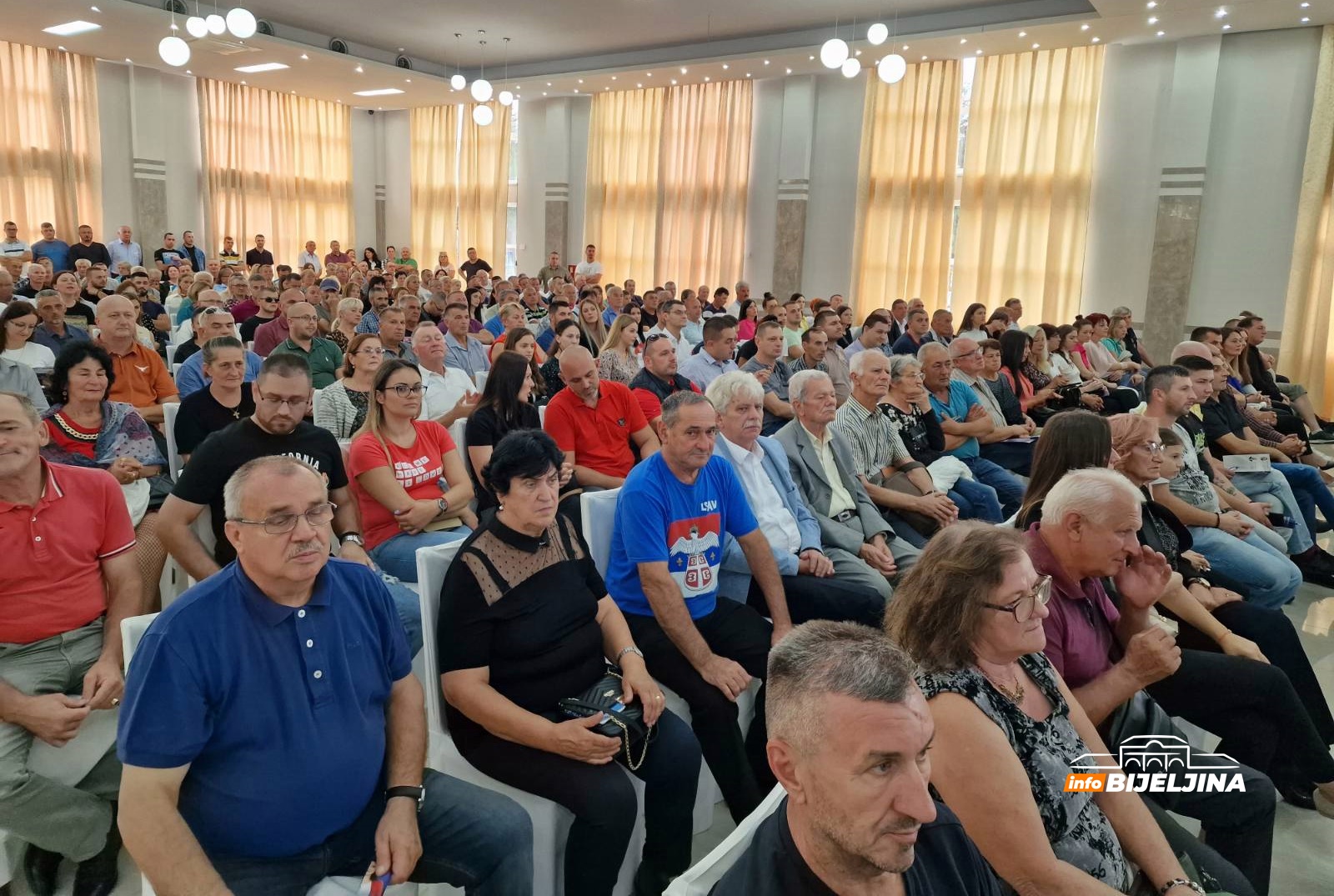 Nešković: SDS vodeća stranka u Loparama, imamo čime da izađemo pred građane (FOTO)