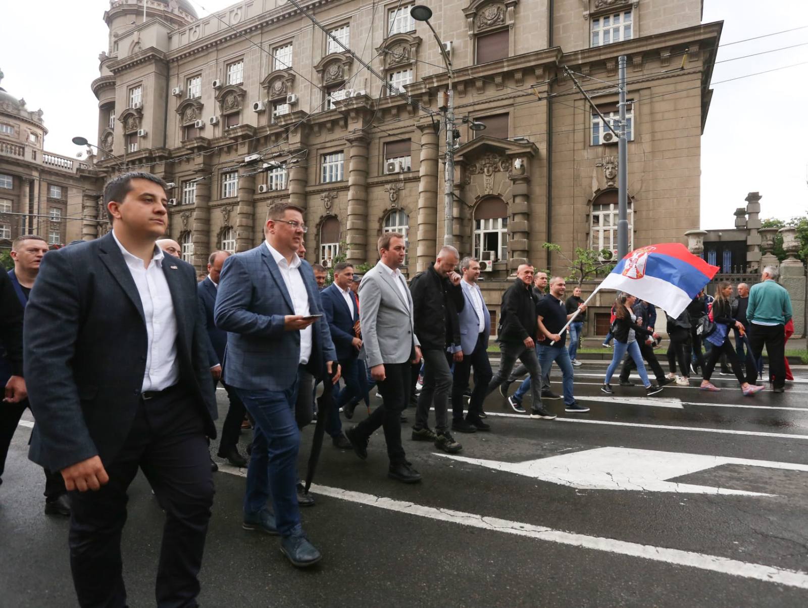 Selak sa generalom Lazarevićem na skupu “Srbija nade” u Beogradu (FOTO)