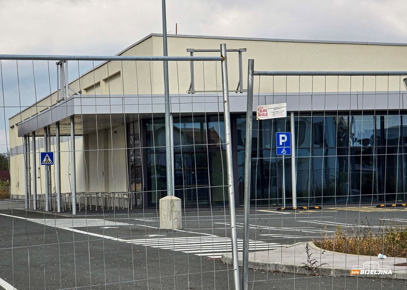 Posjetili smo Lidl u Bijeljini: Parkinzi ocrtani, na jedno pitanje nema odgovora (FOTO)