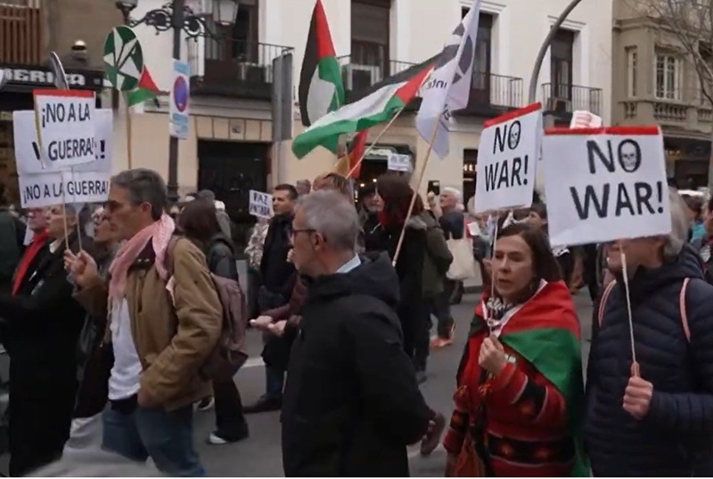 Stotine ljudi protestovalo u Madridu protiv sukoba na Bliskom istoku, uzvikivali protiv Trumpa i Netanyahua