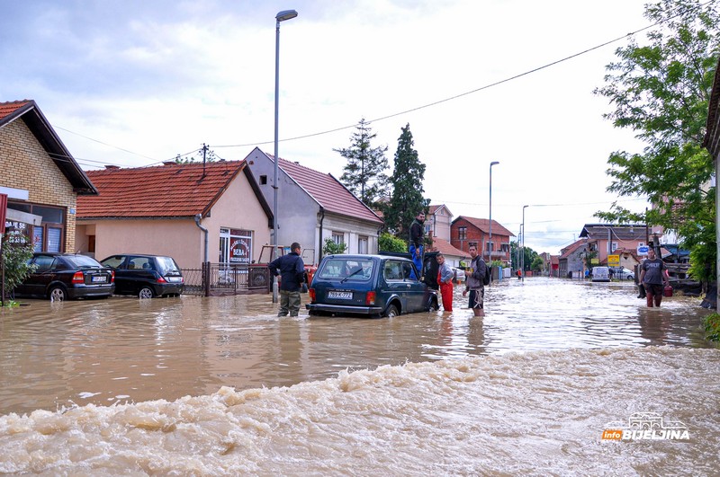 Ovako su u vrijeme velike poplave izgledali dijelovi Bijeljine (FOTO)