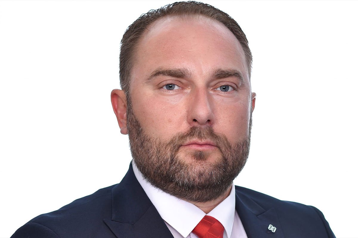 Puklo zajedništvo SNSD-a i SP-a: Smjena Kurtinovića pred sudom