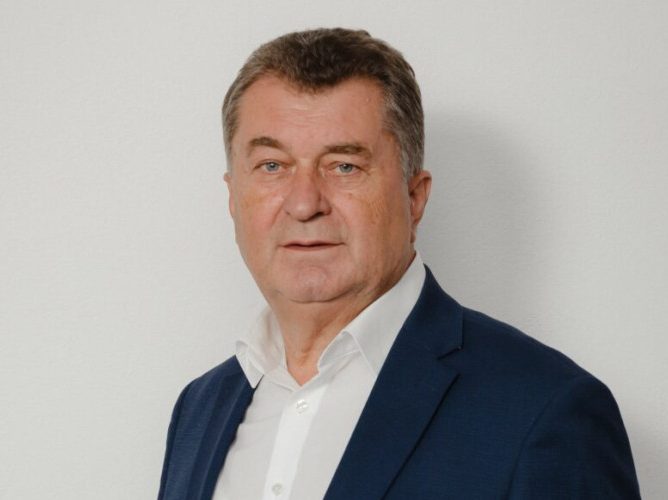 Penzioner Simo Stakić nezamjenjiv u RiTE „Ugljevik“
