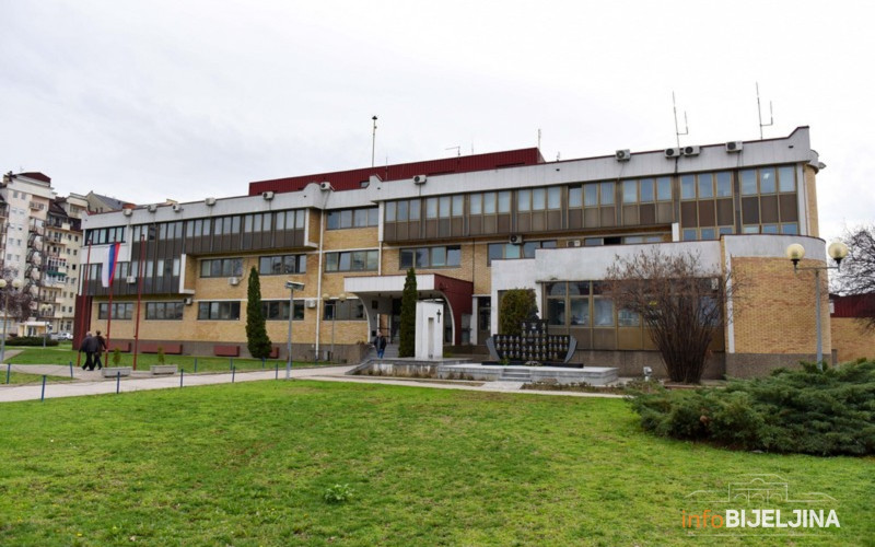 Policijska uprava Bijeljina upozorila građane na prevare: Lažni šefovi zovu radnike