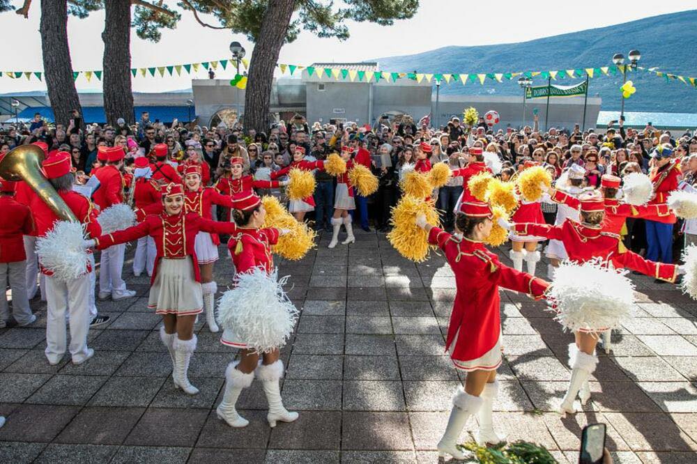 PRAZNIK MIMOZE U HERCEG NOVOM “Semberija transport” Bijeljina organizuje putovanje (PROGRAM)