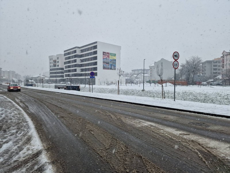 Prvi snijeg se zabijelio u Bijeljini i semberskoj ravnici (FOTO, VIDEO)