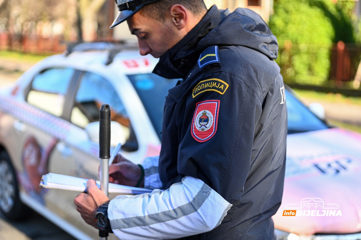 Svi praznuju, a za njih nema predaha: Reporteri InfoBijeljina sa dežurnim službama (FOTO)
