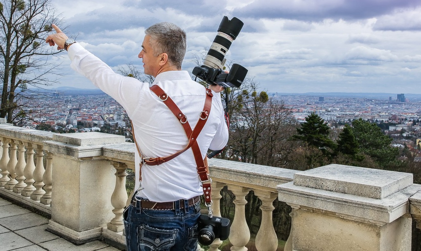 Fotograf iz Bijeljine uspješan u Beču: Od vojničkih zakletvi do poznatih političara (FOTO)