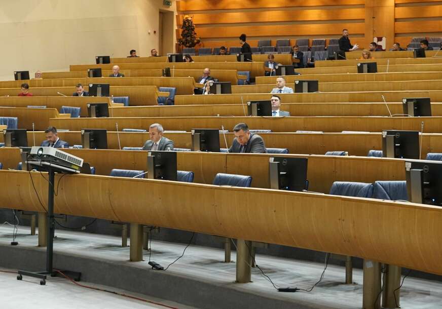 Usvojena inicijativa o ukidanju PDV-a na hranu za bebe