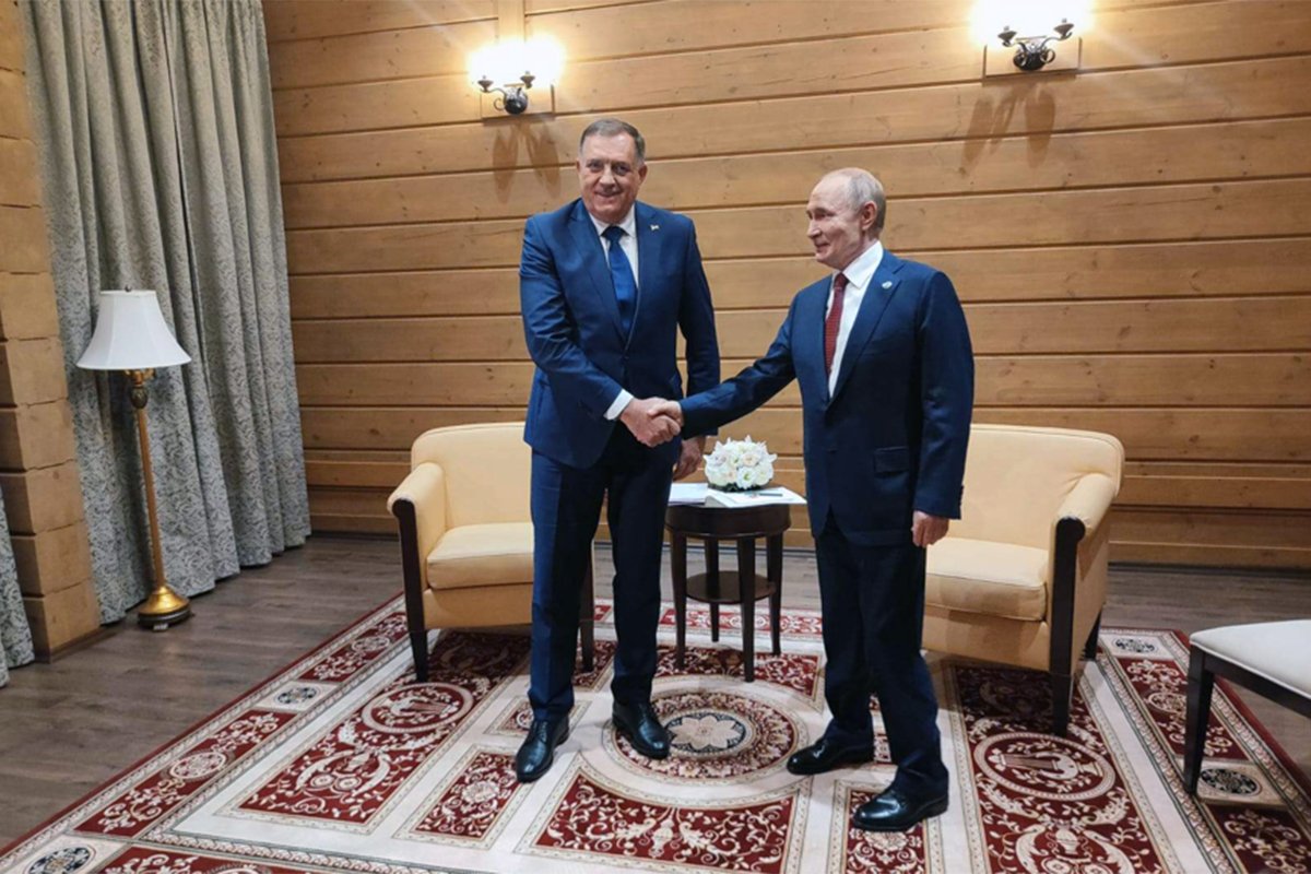 Putin čestitao Dan srpskog jedinstva, Dodik: Želimo da Rusija napreduje