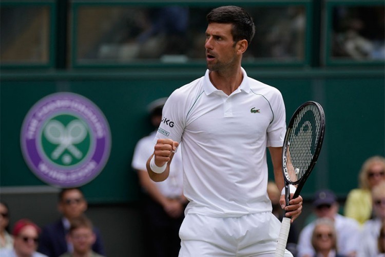 Reket sa kojim je Đoković osvojio prvi Vimbldon ide na aukciju, bi mogao dostići nevjerovatnu cifru