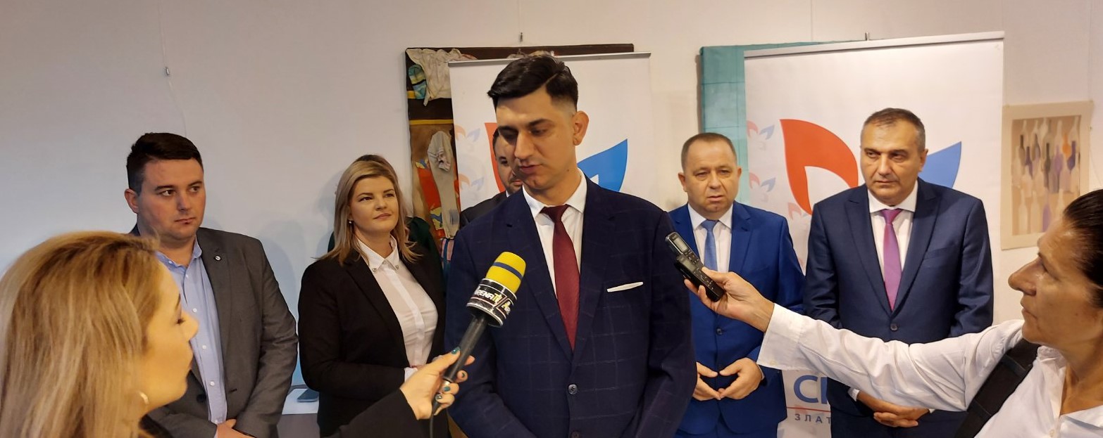 Promocijom 70 novih članova stranka počela kampanju (FOTO)