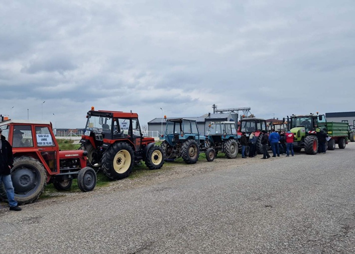 Poziv bijeljinskim poljoprivrednicima: U ponedjeljak ujutru okupljanje, pa blokada na Rači