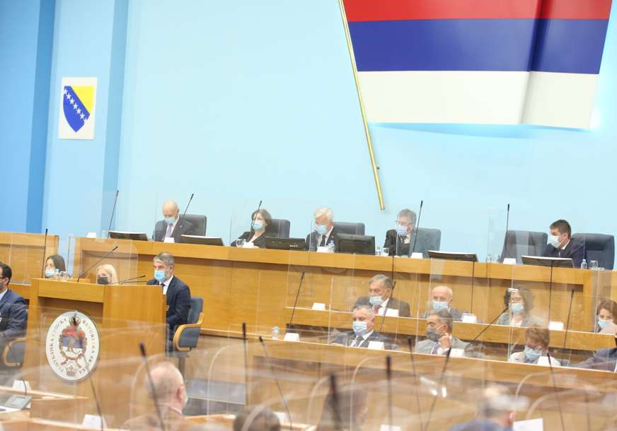 NS RS usvojila Zakon o lijekovima i medicinskim sredstvima Srpske