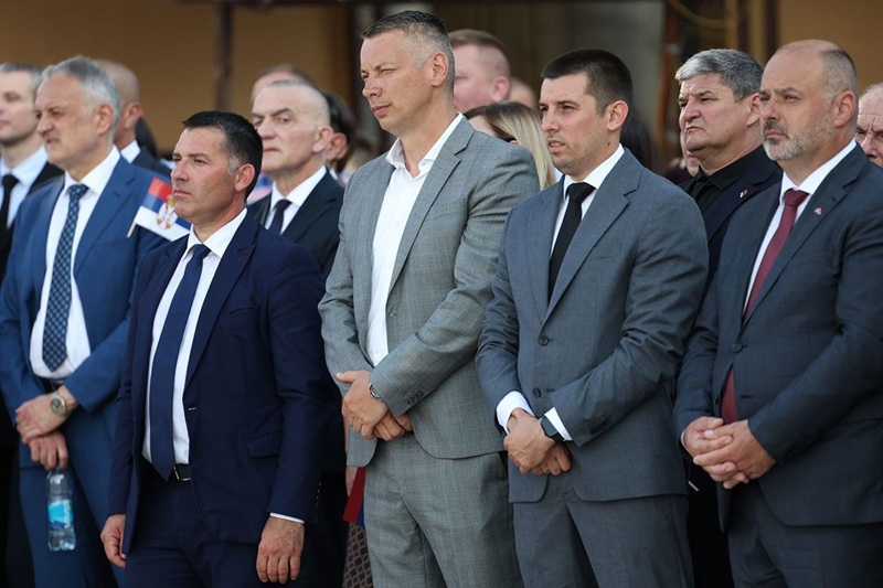 Nakon dugo vremena Nešić prisustvovao događaju gdje je bio i Dodik