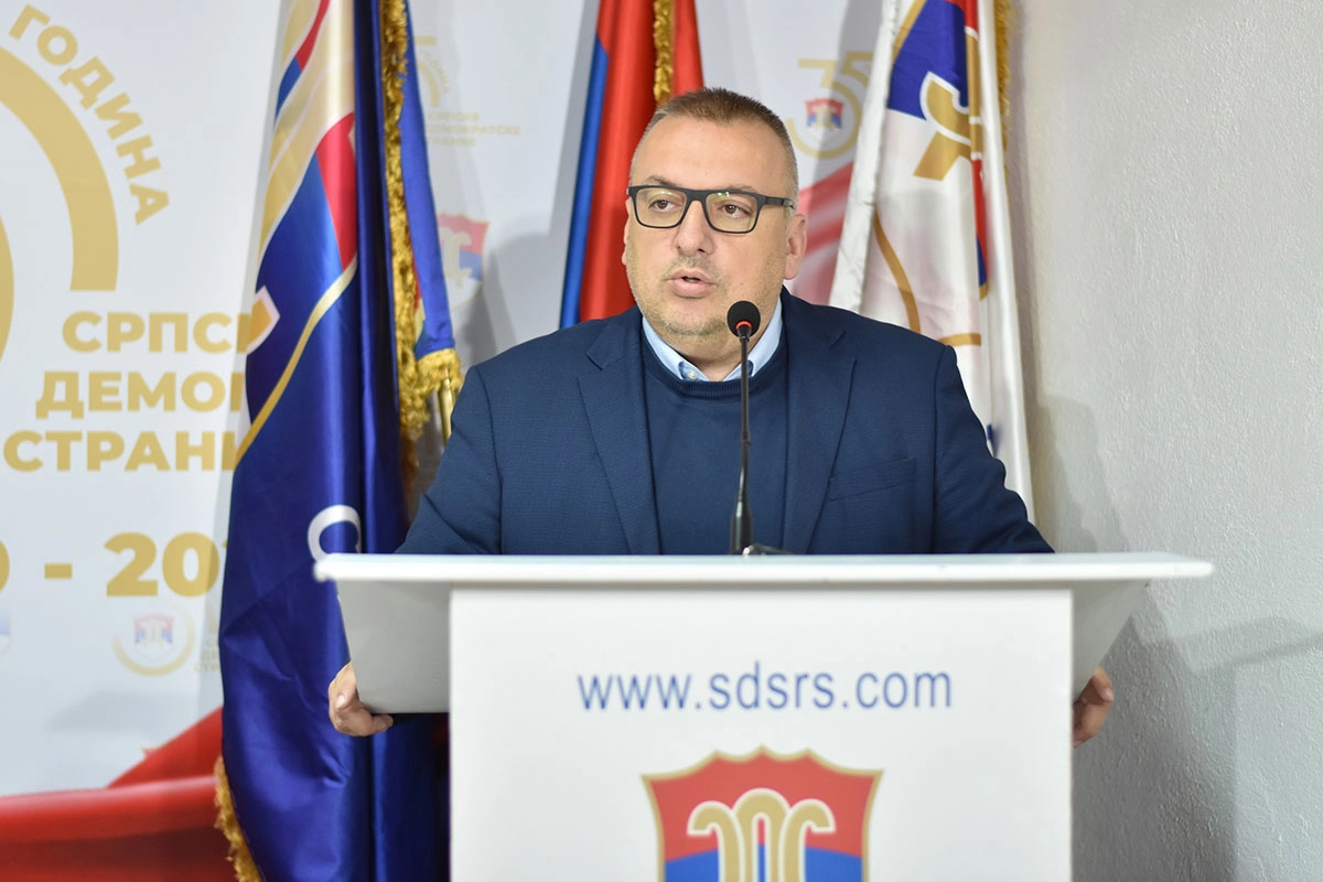 Raskol u Skupštini Modriče: Šta kaže Radulović, a šta odbornici?
