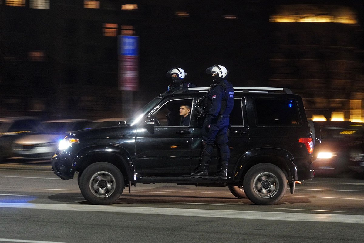Vučić nakon protesta u Beogradu: Više od 35 uhapšenih, dva policajca teško povređena
