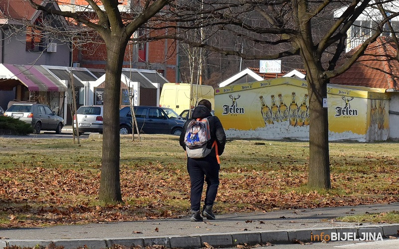 Oko 80 odsto prvačića u Srpskoj prijavilo za školu putem eUpisa