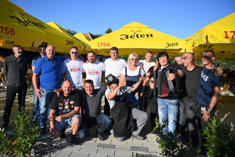 “Sač fest” okupio više od 1.000 ljubitelja druženja: Prva nagrada za “Medaljon promet” (FOTO)