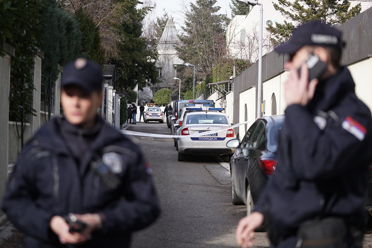Šok-obrt: Bomba na kuću Zdravka Čolića bačena greškom? Ko je prava meta?