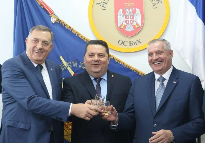 Jedni prijete, drugi nazdravljaju: Zdravica rukovodstva Srpske