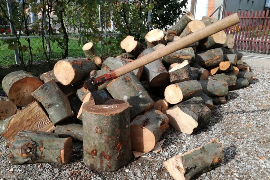 Uhapšen zbog sumnje da je ubio brata sjekirom