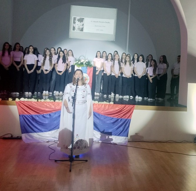 Bijeljina: Održana akademija „Čuvajmo sjećanje na naše heroje“ u čast 33 poginula borca sa Banj brda