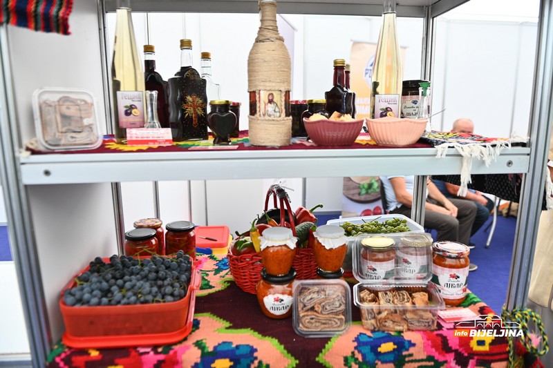 Majevički sir zarac na bijeljinskom „Interagru 2023“ (FOTO)