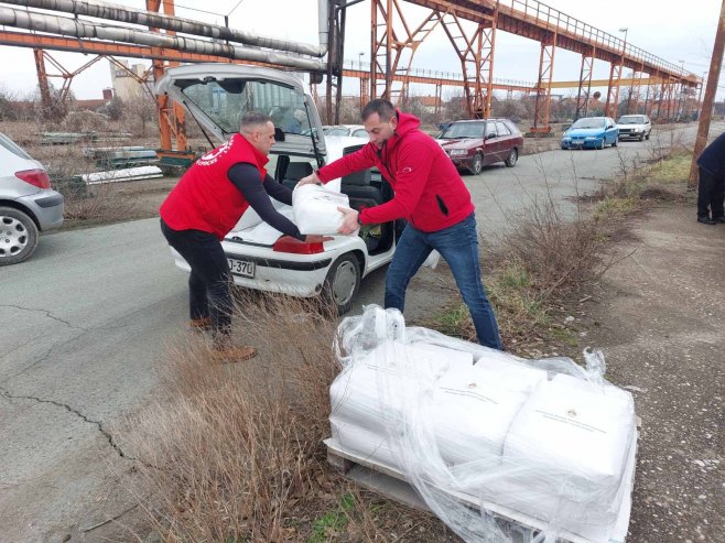 Donacija Vlade Srpske: 421 tona brašna najugroženijim kategorijama (VIDEO)