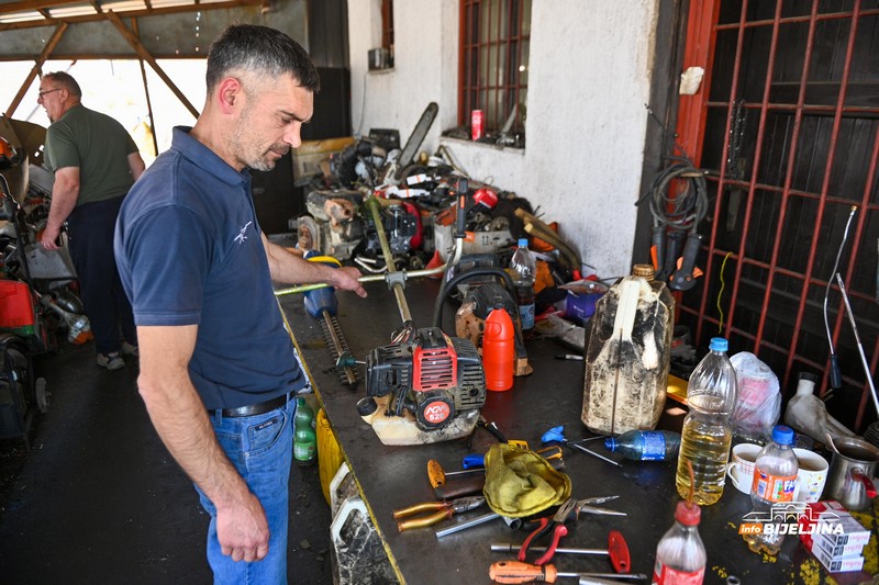 Poznati majstor Ljubo iz Bijeljine: Dnevno sam imao i do 300 popravki (FOTO)