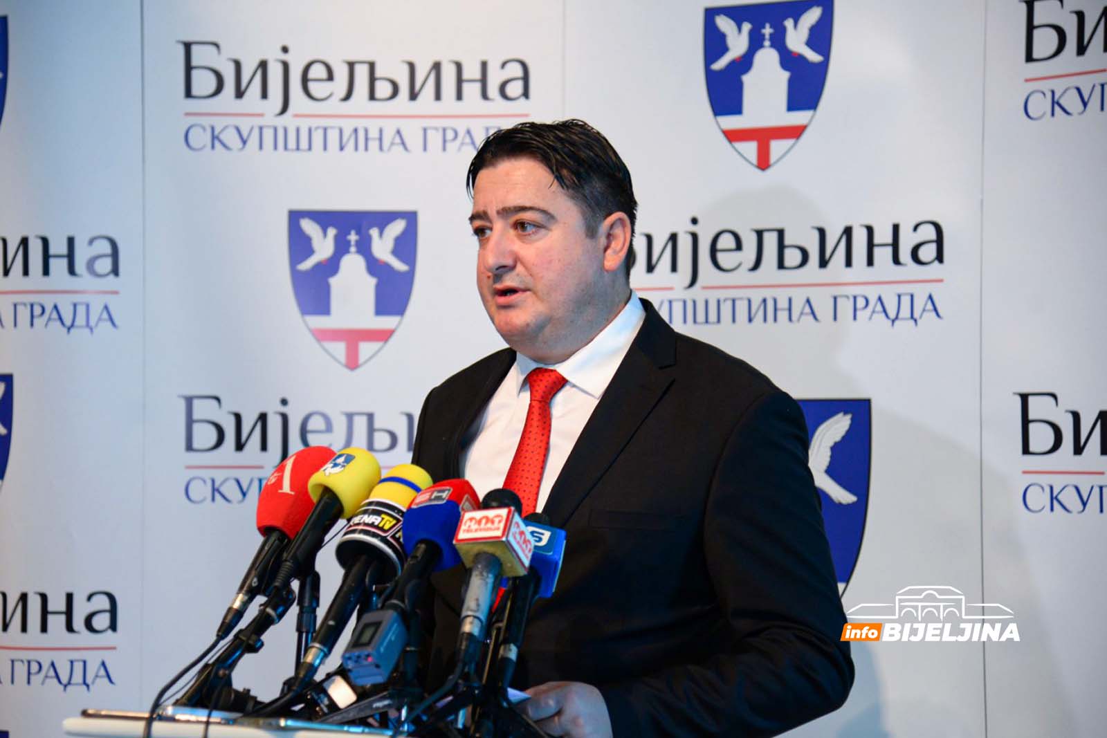 Izvještaj o izvršenju budžeta za prvih devet mjeseci NIJE USVOJEN (FOTO)